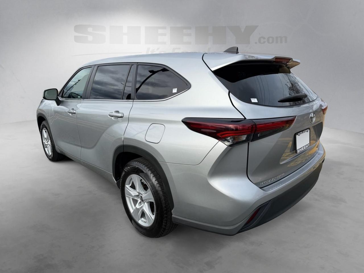 2024 Toyota Highlander LE Stafford VA