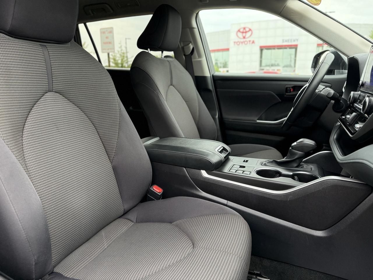 2024 Toyota Highlander LE Stafford VA