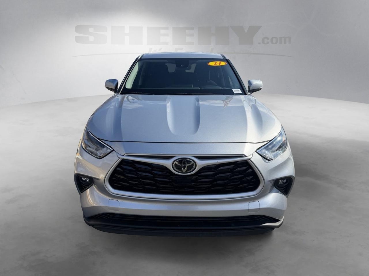 2024 Toyota Highlander LE Stafford VA