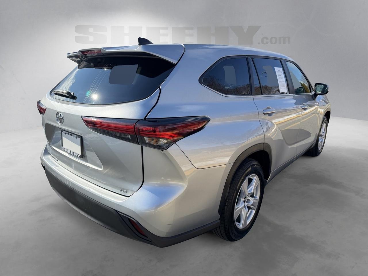 2024 Toyota Highlander LE Stafford VA