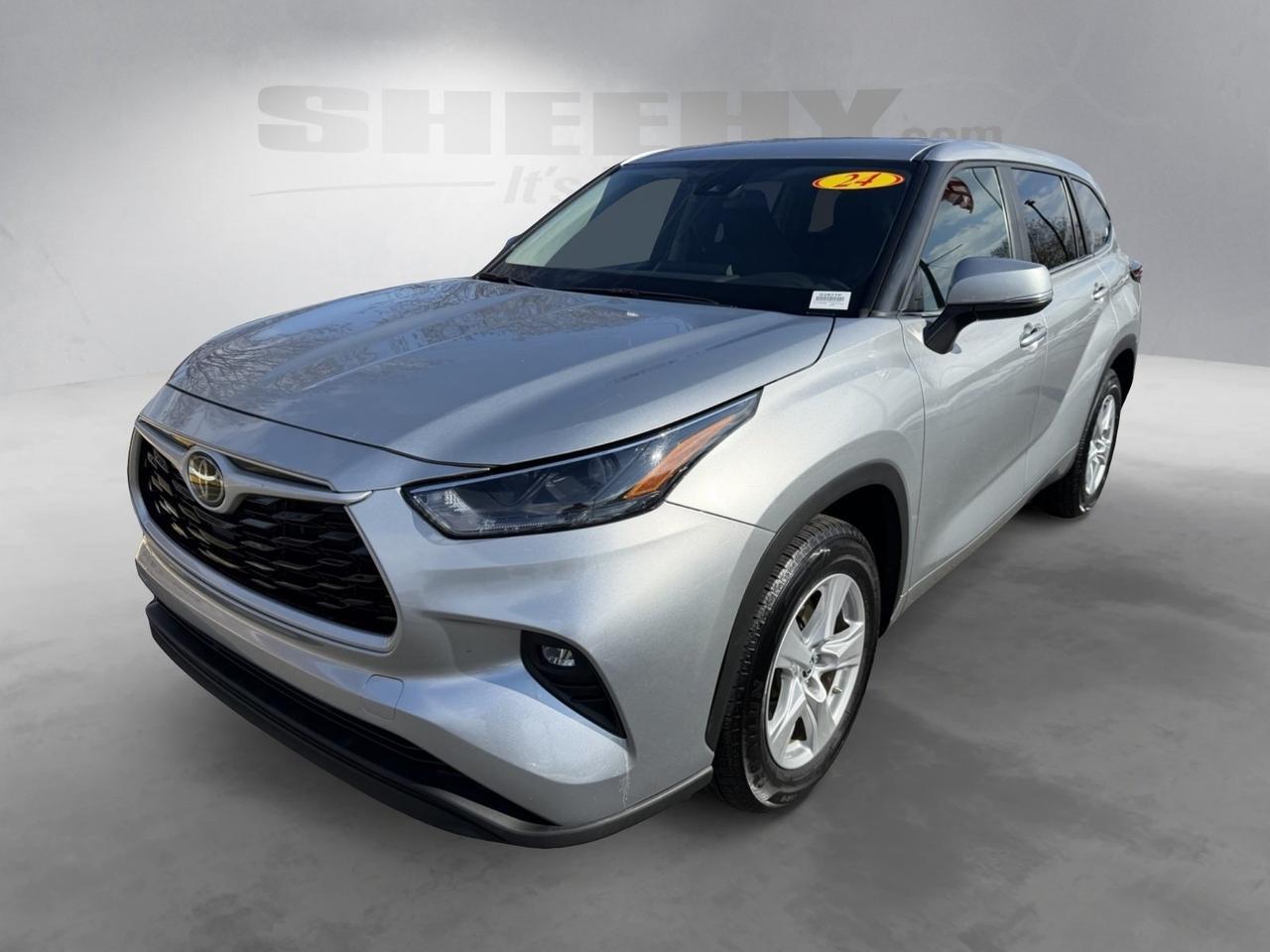 2024 Toyota Highlander LE Stafford VA