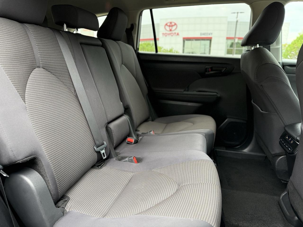 2024 Toyota Highlander LE Stafford VA