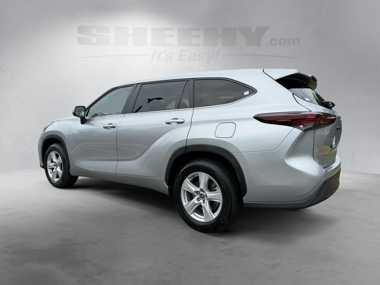 2024 Toyota Highlander LE Stafford VA