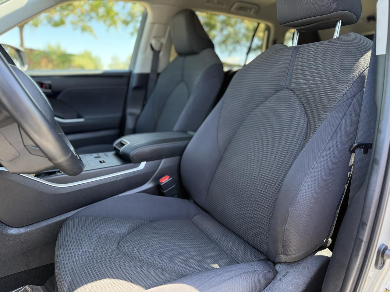 2024 Toyota Highlander LE Stafford VA