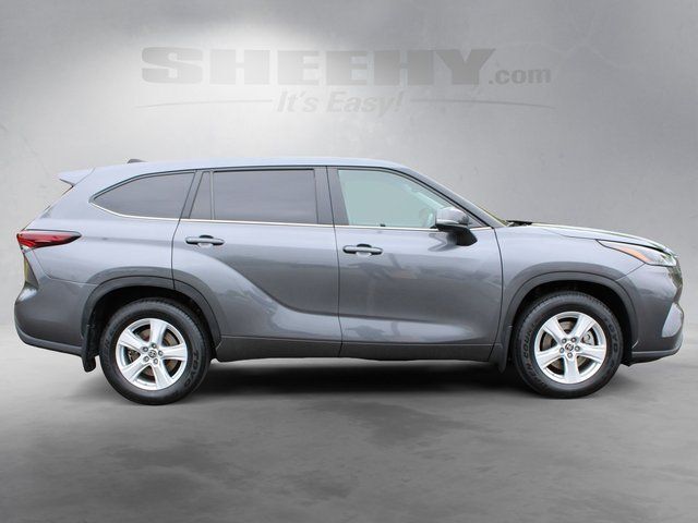 2024 Toyota Highlander LE Stafford VA