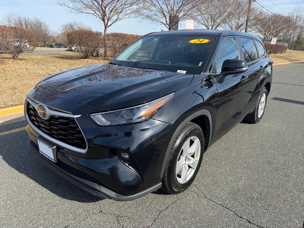 2024 Toyota Highlander LE