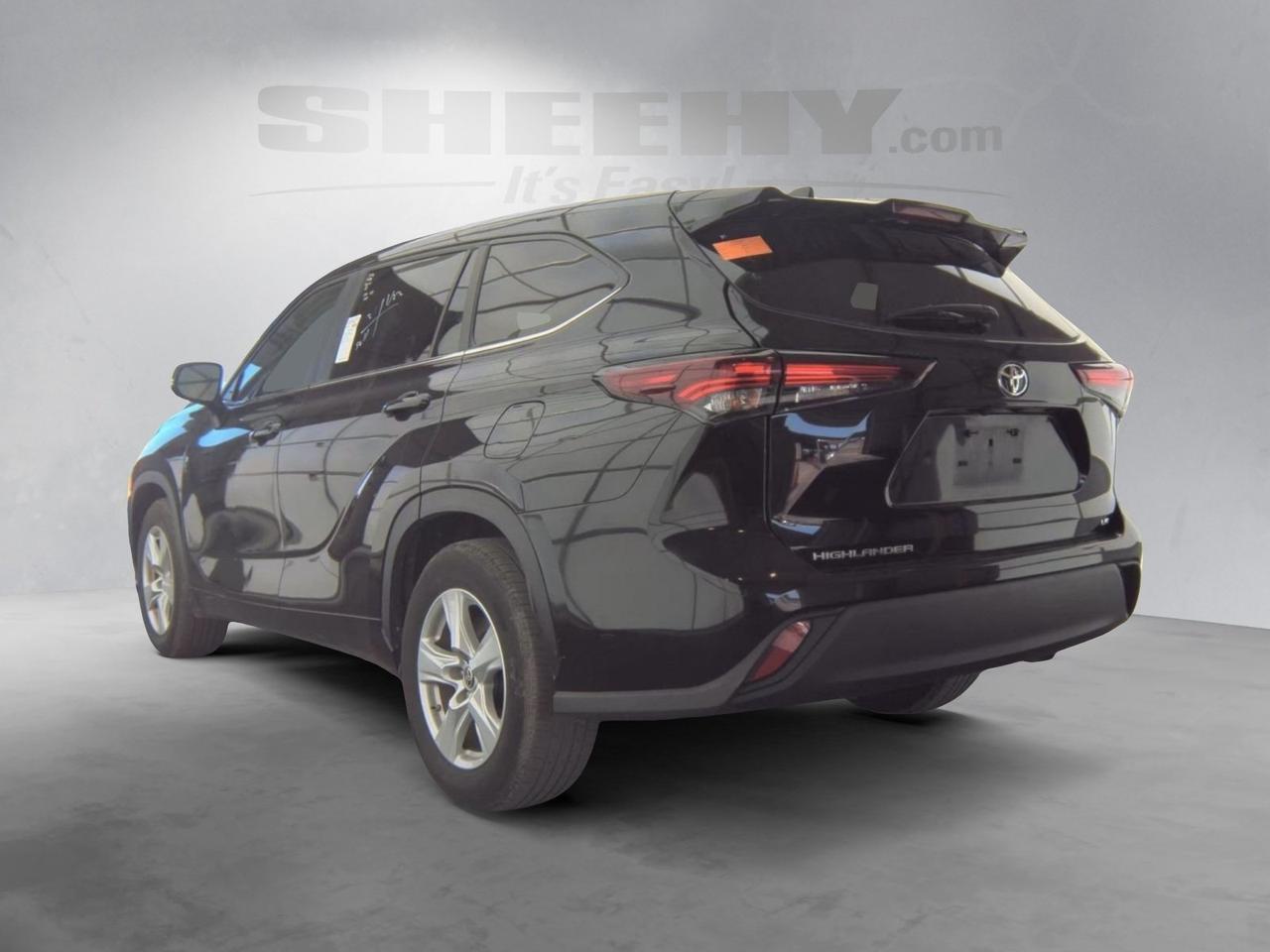 2024 Toyota Highlander LE Stafford VA