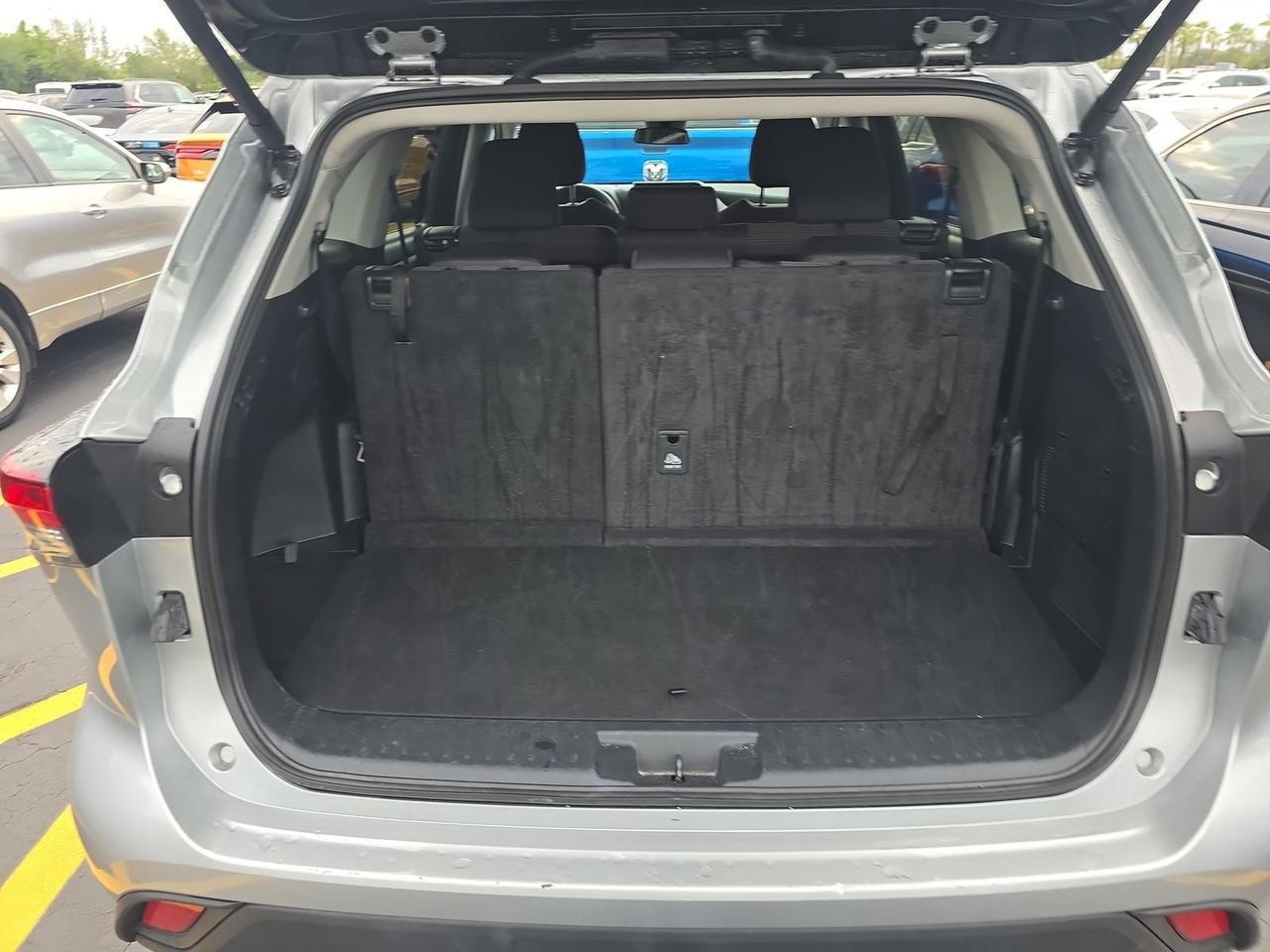 2024 Toyota Highlander LE Stafford VA