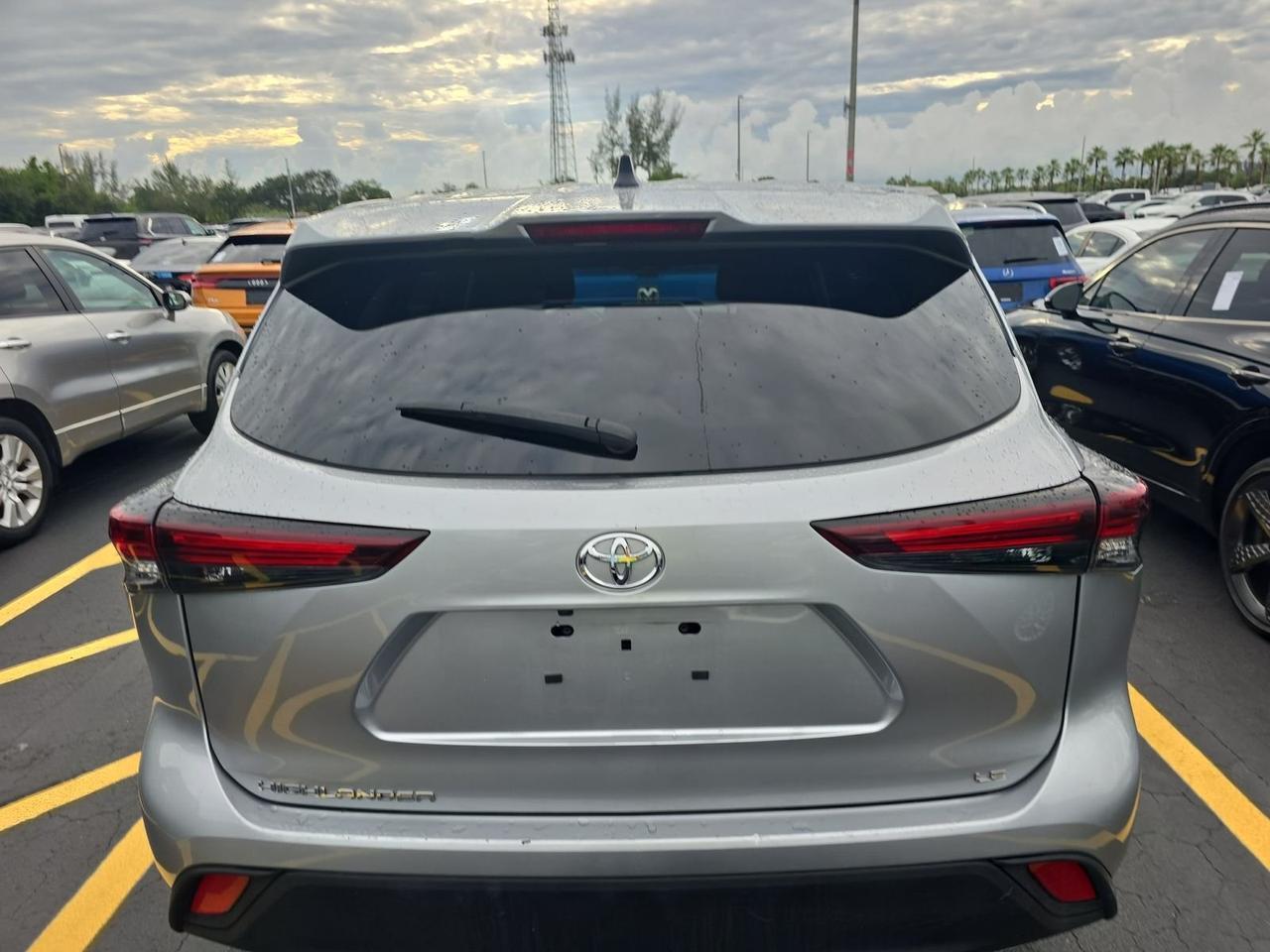 2024 Toyota Highlander LE Stafford VA