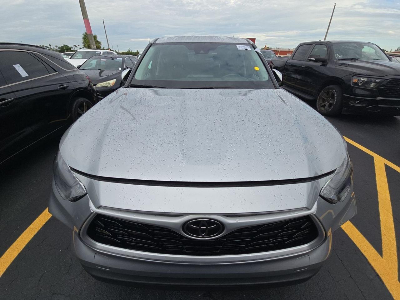 2024 Toyota Highlander LE Stafford VA