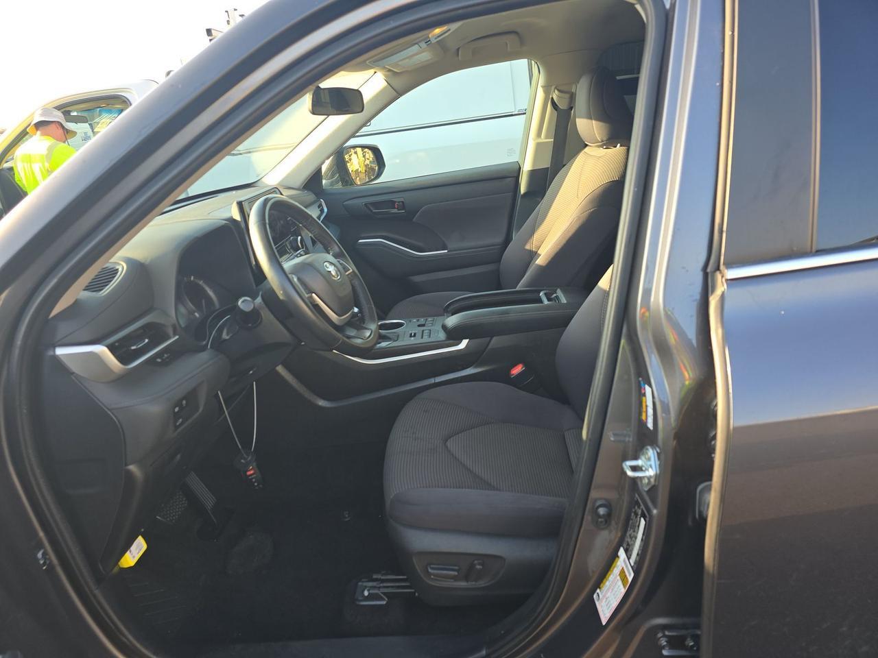 2024 Toyota Highlander LE Stafford VA