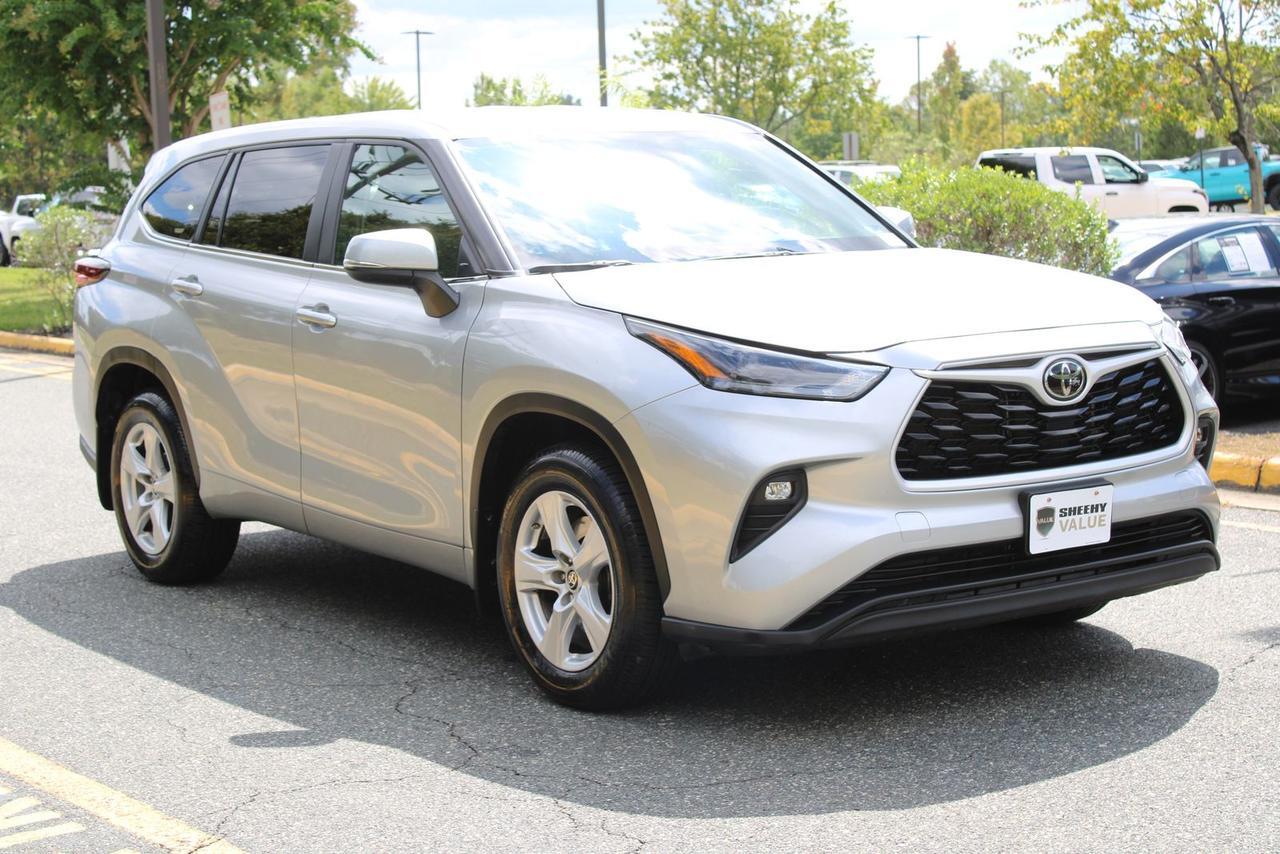 2024 Toyota Highlander LE