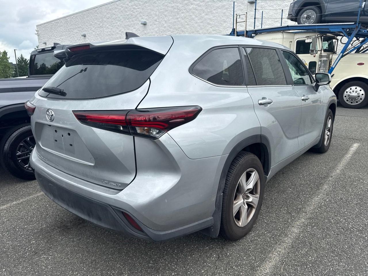 2024 Toyota Highlander LE Stafford VA