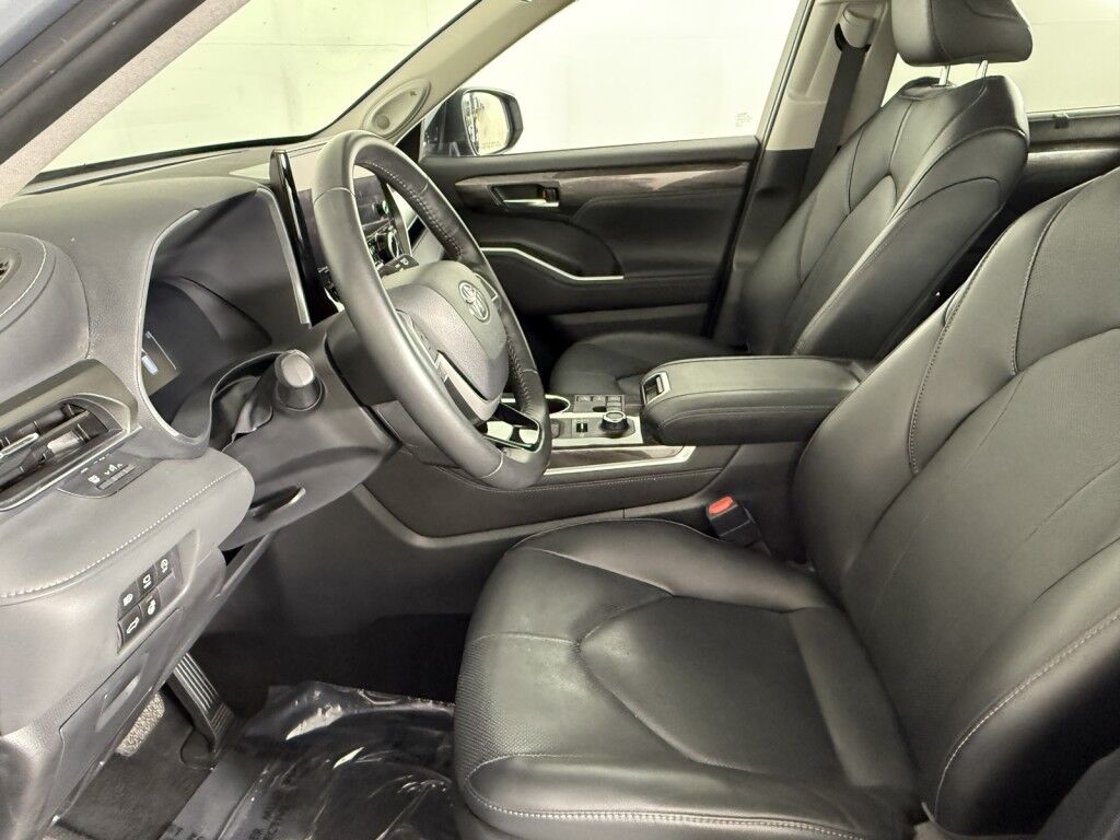 2024 Toyota Highlander Limited AWD Maumee OH