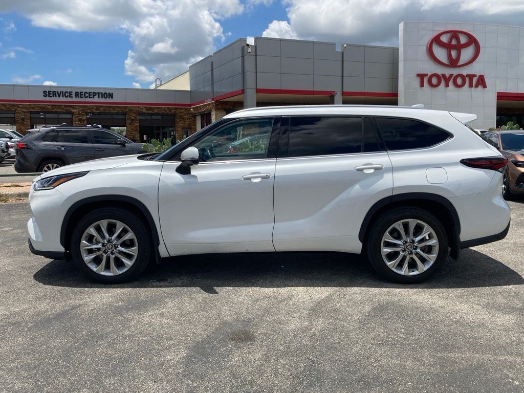 2024 Toyota Highlander Limited San Antonio TX