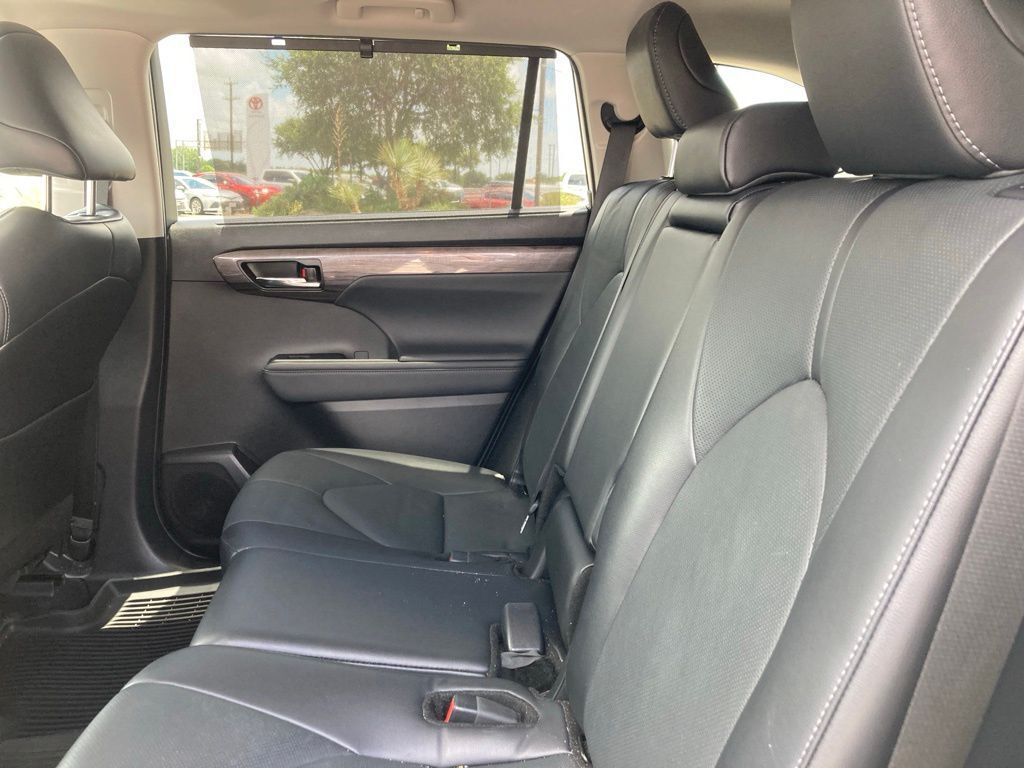 2024 Toyota Highlander Limited San Antonio TX