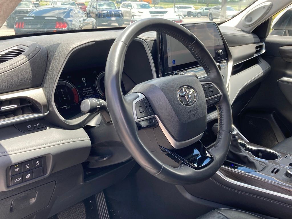 2024 Toyota Highlander Limited San Antonio TX