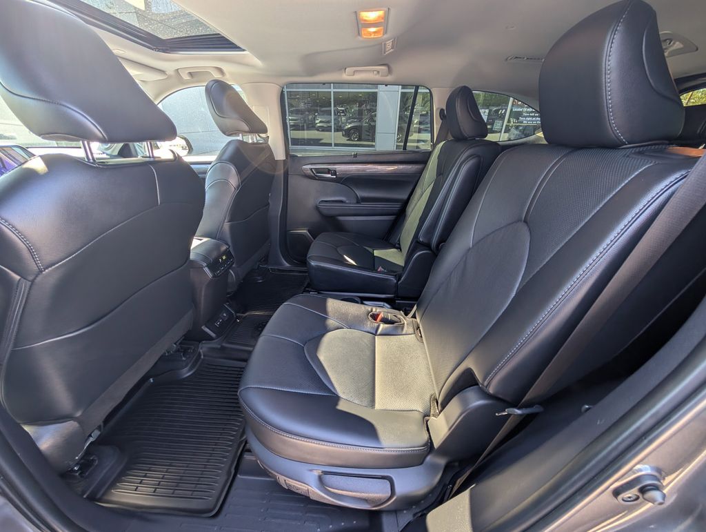 2024 Toyota Highlander Limited Cockeysville MD