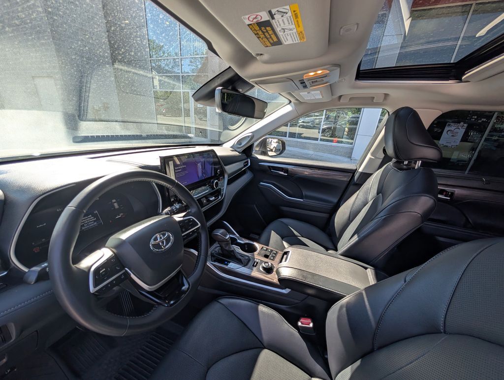2024 Toyota Highlander Limited Cockeysville MD