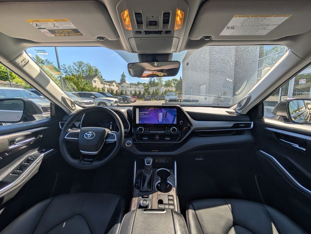 2024 Toyota Highlander Limited Cockeysville MD