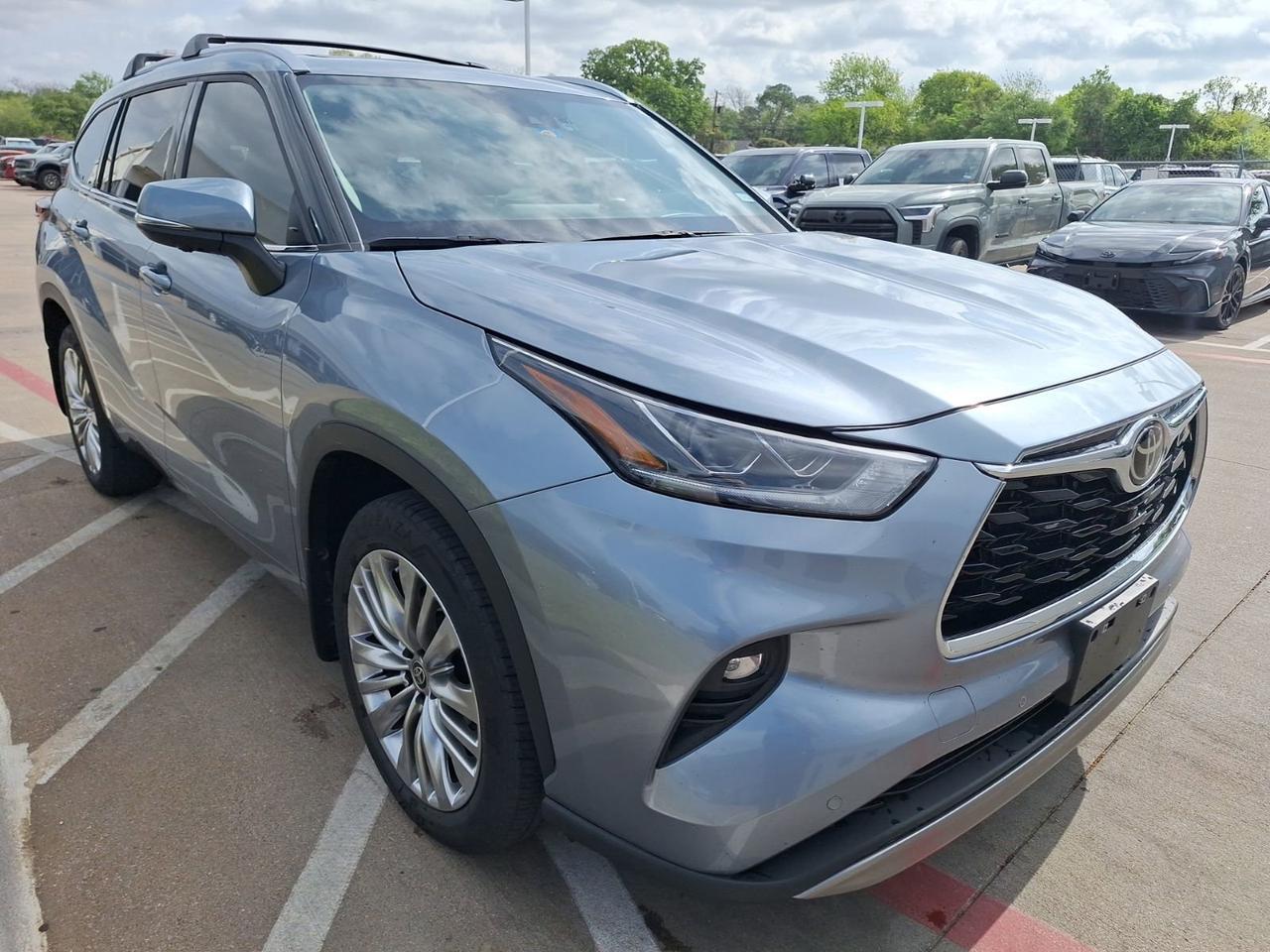 2024 Toyota Highlander Platinum Hurst TX