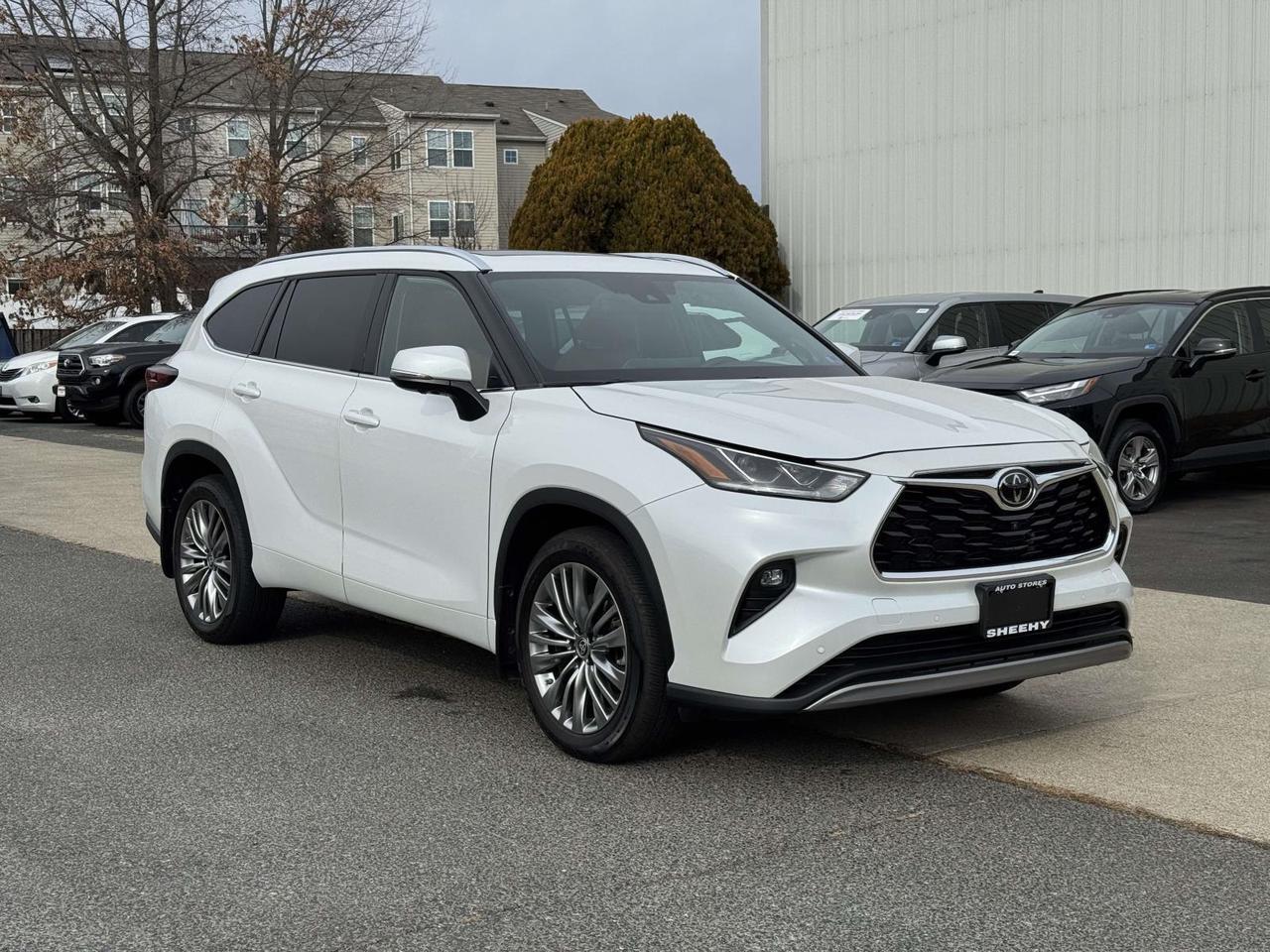 2024 Toyota Highlander Platinum