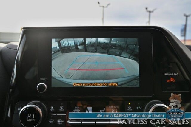 2024 Toyota Highlander XLE / AWD / Auto Start / Power & Heated Leather Seats / Sunroof / Adaptive Cruise / Lane Departure & Blind Spot / Rear Captain Chairs / 3rd Row / Seats 7 / Apple CarPlay & Android Auto / Back Up Camera / 1-Owner Wasilla AK