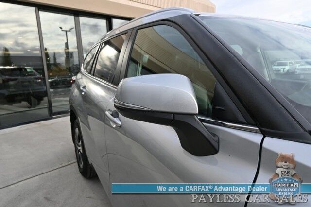 2024 Toyota Highlander XLE / AWD / Auto Start / Power & Heated Leather Seats / Sunroof / Adaptive Cruise / Lane Departure & Blind Spot / Rear Captain Chairs / 3rd Row / Seats 7 / Apple CarPlay & Android Auto / Back Up Camera / 1-Owner Wasilla AK