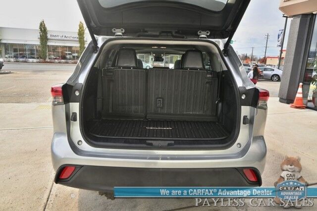 2024 Toyota Highlander XLE / AWD / Auto Start / Power & Heated Leather Seats / Sunroof / Adaptive Cruise / Lane Departure & Blind Spot / Rear Captain Chairs / 3rd Row / Seats 7 / Apple CarPlay & Android Auto / Back Up Camera / 1-Owner Wasilla AK