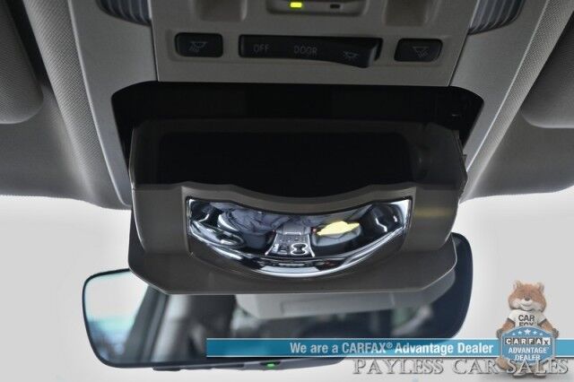 2024 Toyota Highlander XLE / AWD / Auto Start / Power & Heated Leather Seats / Sunroof / Adaptive Cruise / Lane Departure & Blind Spot / Rear Captain Chairs / 3rd Row / Seats 7 / Apple CarPlay & Android Auto / Back Up Camera / 1-Owner Anchorage AK