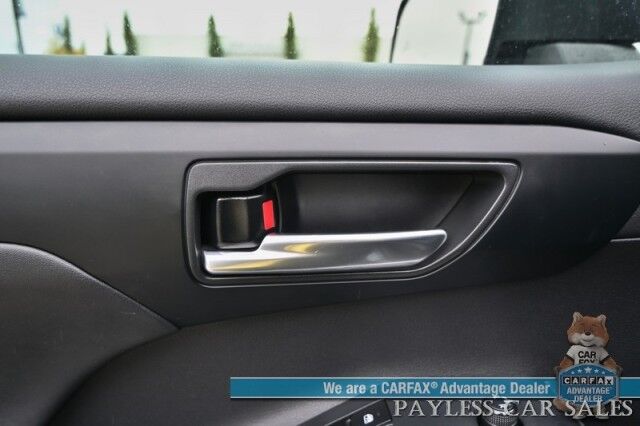 2024 Toyota Highlander XLE / AWD / Auto Start / Power & Heated Leather Seats / Sunroof / Adaptive Cruise / Lane Departure & Blind Spot / Rear Captain Chairs / 3rd Row / Seats 7 / Apple CarPlay & Android Auto / Back Up Camera / 1-Owner Anchorage AK