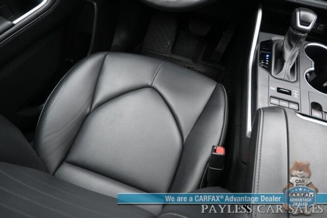 2024 Toyota Highlander XLE / AWD / Auto Start / Power & Heated Leather Seats / Sunroof / Adaptive Cruise / Lane Departure & Blind Spot / Rear Captain Chairs / 3rd Row / Seats 7 / Apple CarPlay & Android Auto / Back Up Camera / 1-Owner Anchorage AK