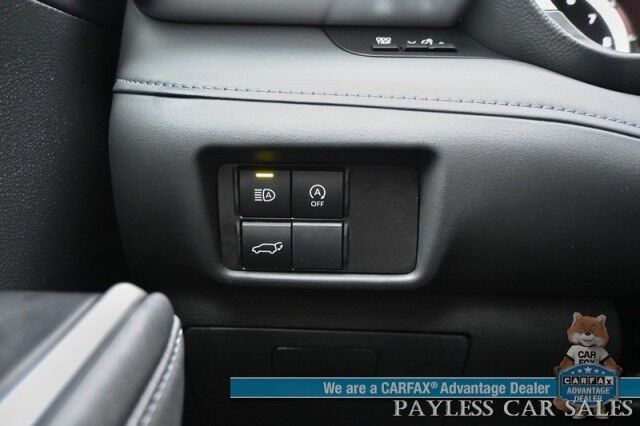 2024 Toyota Highlander XLE / AWD / Auto Start / Power & Heated Leather Seats / Sunroof / Adaptive Cruise / Lane Departure & Blind Spot / Rear Captain Chairs / 3rd Row / Seats 7 / Apple CarPlay & Android Auto / Back Up Camera / 1-Owner Anchorage AK