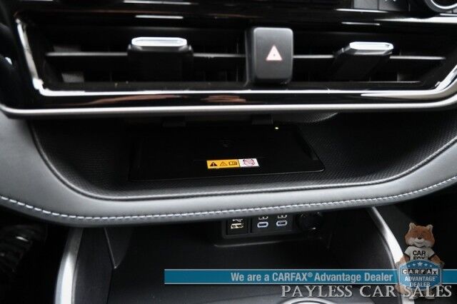 2024 Toyota Highlander XLE / AWD / Auto Start / Power & Heated Leather Seats / Sunroof / Adaptive Cruise / Lane Departure & Blind Spot / Rear Captain Chairs / 3rd Row / Seats 7 / Apple CarPlay & Android Auto / Back Up Camera / 1-Owner Anchorage AK