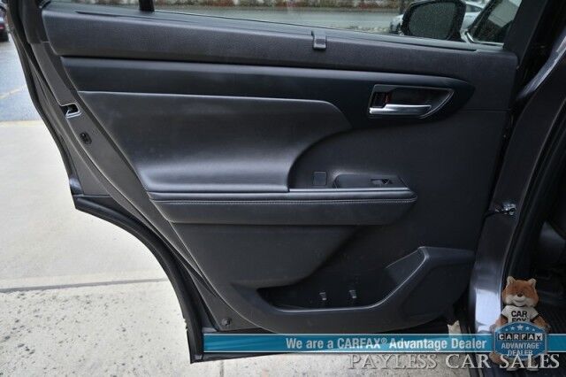 2024 Toyota Highlander XLE / AWD / Auto Start / Power & Heated Leather Seats / Sunroof / Adaptive Cruise / Lane Departure & Blind Spot / Rear Captain Chairs / 3rd Row / Seats 7 / Apple CarPlay & Android Auto / Back Up Camera / 1-Owner Anchorage AK
