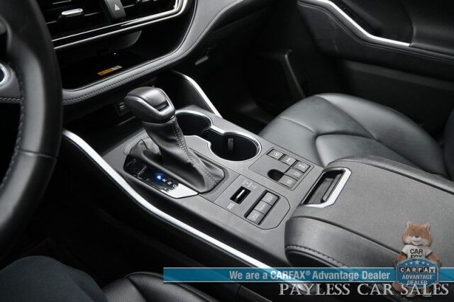 2024 Toyota Highlander XLE / AWD / Auto Start / Power & Heated Leather Seats / Sunroof / Adaptive Cruise / Lane Departure & Blind Spot / Rear Captain Chairs / 3rd Row / Seats 7 / Apple CarPlay & Android Auto / Back Up Camera / 1-Owner Anchorage AK