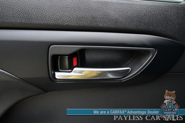 2024 Toyota Highlander XLE / AWD / Auto Start / Power & Heated Leather Seats / Sunroof / Adaptive Cruise / Lane Departure & Blind Spot / Rear Captain Chairs / 3rd Row / Seats 7 / Apple CarPlay & Android Auto / Back Up Camera / 1-Owner Anchorage AK