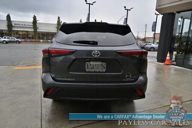 2024 Toyota Highlander XLE / AWD / Auto Start / Power & Heated Leather Seats / Sunroof / Adaptive Cruise / Lane Departure & Blind Spot / Rear Captain Chairs / 3rd Row / Seats 7 / Apple CarPlay & Android Auto / Back Up Camera / 1-Owner Anchorage AK