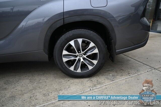 2024 Toyota Highlander XLE / AWD / Auto Start / Power & Heated Leather Seats / Sunroof / Adaptive Cruise / Lane Departure & Blind Spot / Rear Captain Chairs / 3rd Row / Seats 7 / Apple CarPlay & Android Auto / Back Up Camera / 1-Owner Anchorage AK