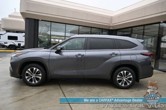 2024 Toyota Highlander XLE / AWD / Auto Start / Power & Heated Leather Seats / Sunroof / Adaptive Cruise / Lane Departure & Blind Spot / Rear Captain Chairs / 3rd Row / Seats 7 / Apple CarPlay & Android Auto / Back Up Camera / 1-Owner Anchorage AK