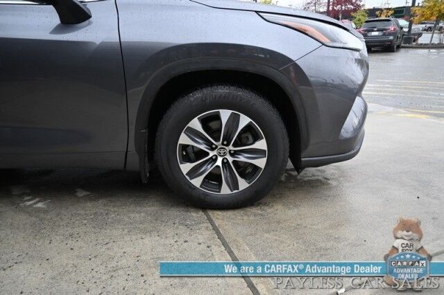 2024 Toyota Highlander XLE / AWD / Auto Start / Power & Heated Leather Seats / Sunroof / Adaptive Cruise / Lane Departure & Blind Spot / Rear Captain Chairs / 3rd Row / Seats 7 / Apple CarPlay & Android Auto / Back Up Camera / 1-Owner Anchorage AK