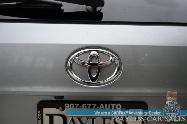 2024 Toyota Highlander XLE / AWD / Auto Start / Power & Heated Leather Seats / Sunroof / Adaptive Cruise / Lane Departure & Blind Spot / Rear Captain Chairs / 3rd Row / Seats 7 / Apple CarPlay & Android Auto / Back Up Camera / 1-Owner Anchorage AK