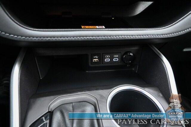 2024 Toyota Highlander XLE / AWD / Auto Start / Power & Heated Leather Seats / Sunroof / Adaptive Cruise / Lane Departure & Blind Spot / Rear Captain Chairs / 3rd Row / Seats 7 / Apple CarPlay & Android Auto / Back Up Camera / 1-Owner Anchorage AK