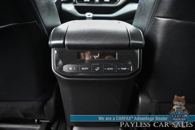 2024 Toyota Highlander XLE / AWD / Auto Start / Power & Heated Leather Seats / Sunroof / Adaptive Cruise / Lane Departure & Blind Spot / Rear Captain Chairs / 3rd Row / Seats 7 / Apple CarPlay & Android Auto / Back Up Camera / 1-Owner Anchorage AK