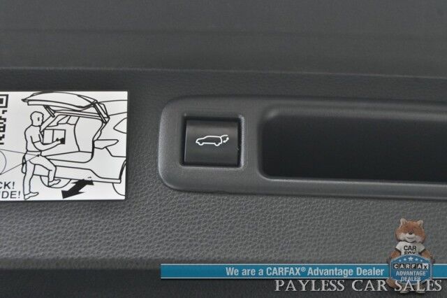 2024 Toyota Highlander XLE / AWD / Auto Start / Power & Heated Leather Seats / Sunroof / Adaptive Cruise / Lane Departure & Blind Spot / Rear Captain Chairs / 3rd Row / Seats 7 / Apple CarPlay & Android Auto / Back Up Camera / 1-Owner Anchorage AK