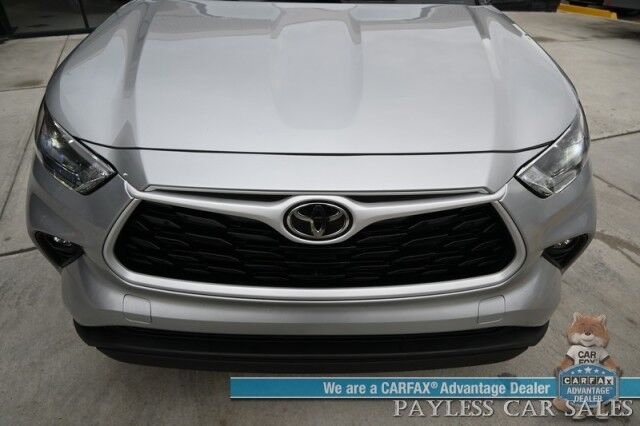 2024 Toyota Highlander XLE / AWD / Auto Start / Power & Heated Leather Seats / Sunroof / Adaptive Cruise / Lane Departure & Blind Spot / Rear Captain Chairs / 3rd Row / Seats 7 / Apple CarPlay & Android Auto / Back Up Camera / 1-Owner Anchorage AK