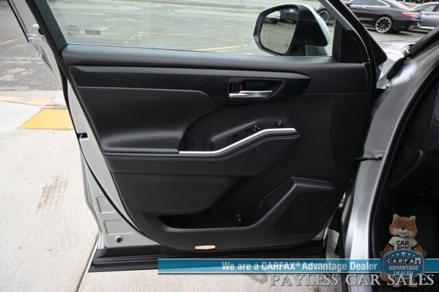 2024 Toyota Highlander XLE / AWD / Auto Start / Power & Heated Leather Seats / Sunroof / Adaptive Cruise / Lane Departure & Blind Spot / Rear Captain Chairs / 3rd Row / Seats 7 / Apple CarPlay & Android Auto / Back Up Camera / 1-Owner Anchorage AK