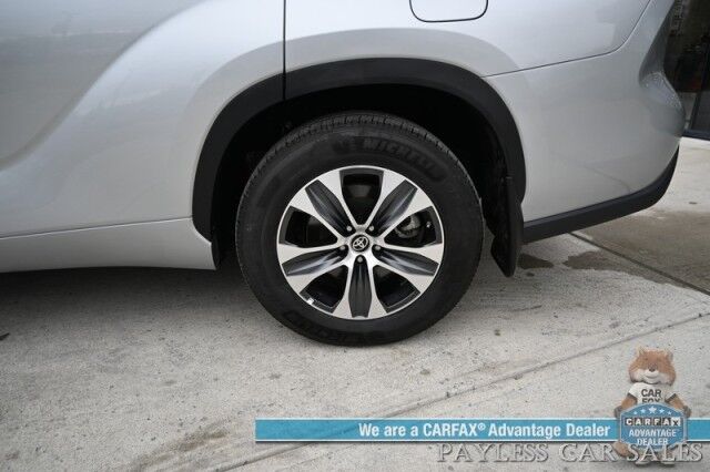 2024 Toyota Highlander XLE / AWD / Auto Start / Power & Heated Leather Seats / Sunroof / Adaptive Cruise / Lane Departure & Blind Spot / Rear Captain Chairs / 3rd Row / Seats 7 / Apple CarPlay & Android Auto / Back Up Camera / 1-Owner Anchorage AK