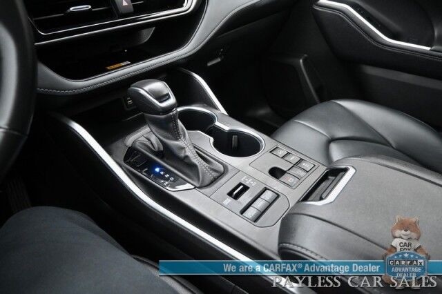2024 Toyota Highlander XLE / AWD / Auto Start / Power & Heated Leather Seats / Sunroof / Adaptive Cruise / Lane Departure & Blind Spot / Rear Captain Chairs / 3rd Row / Seats 7 / Apple CarPlay & Android Auto / Back Up Camera / 1-Owner Anchorage AK