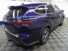 2024 Toyota Highlander XLE AWD Fond du Lac WI